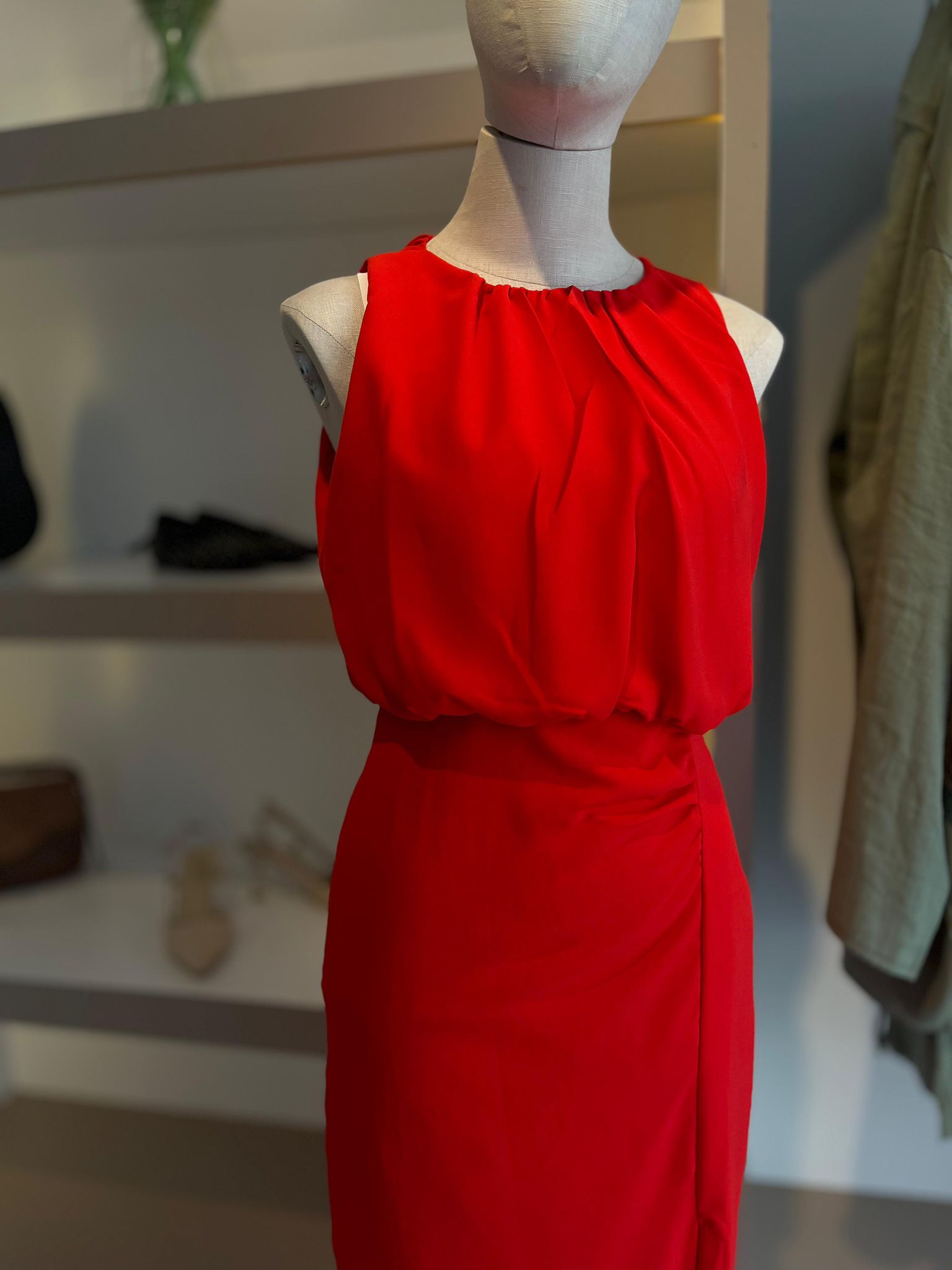 NARÇİÇEĞİ KALEM ELBİSE (YIRTMAÇLI)